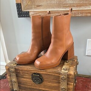 Women's Tan Leather Ankle Boots